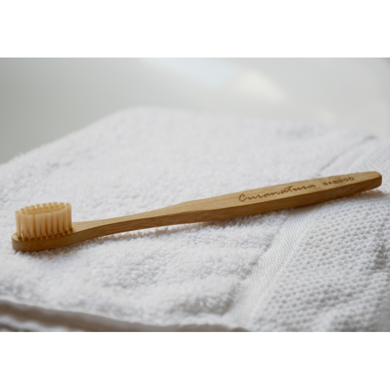 TOOTHBRUSH WITH BAMBOO BRISTLES